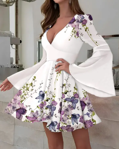Fameria | Kleid mit tiefem Kragen, Blumenmuster und Glockenärmeln